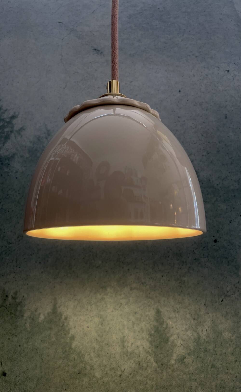 Beige ceramic lamp and decorative bowl