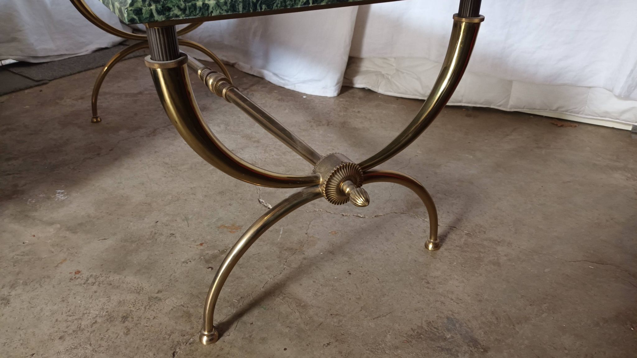 Neo-classical coffee table from the 50s/60s.