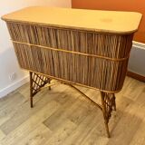Rattan tiki bar