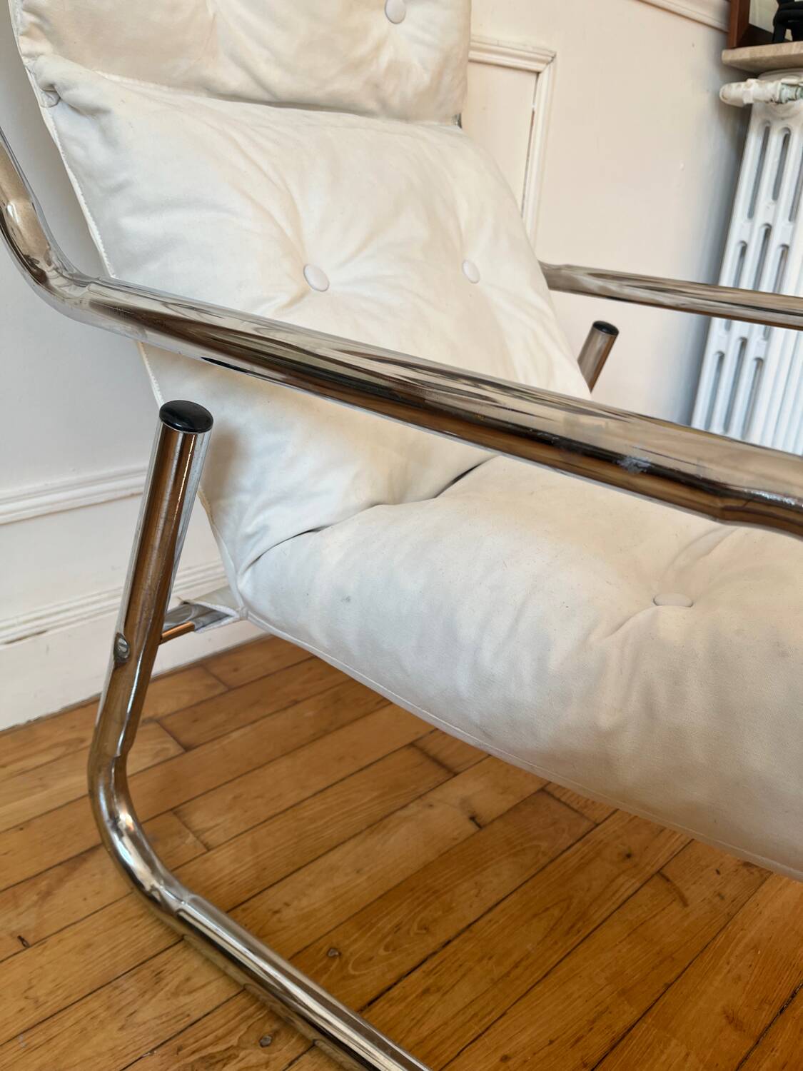 Fauteuil tubulaire en métal chromé, années 70