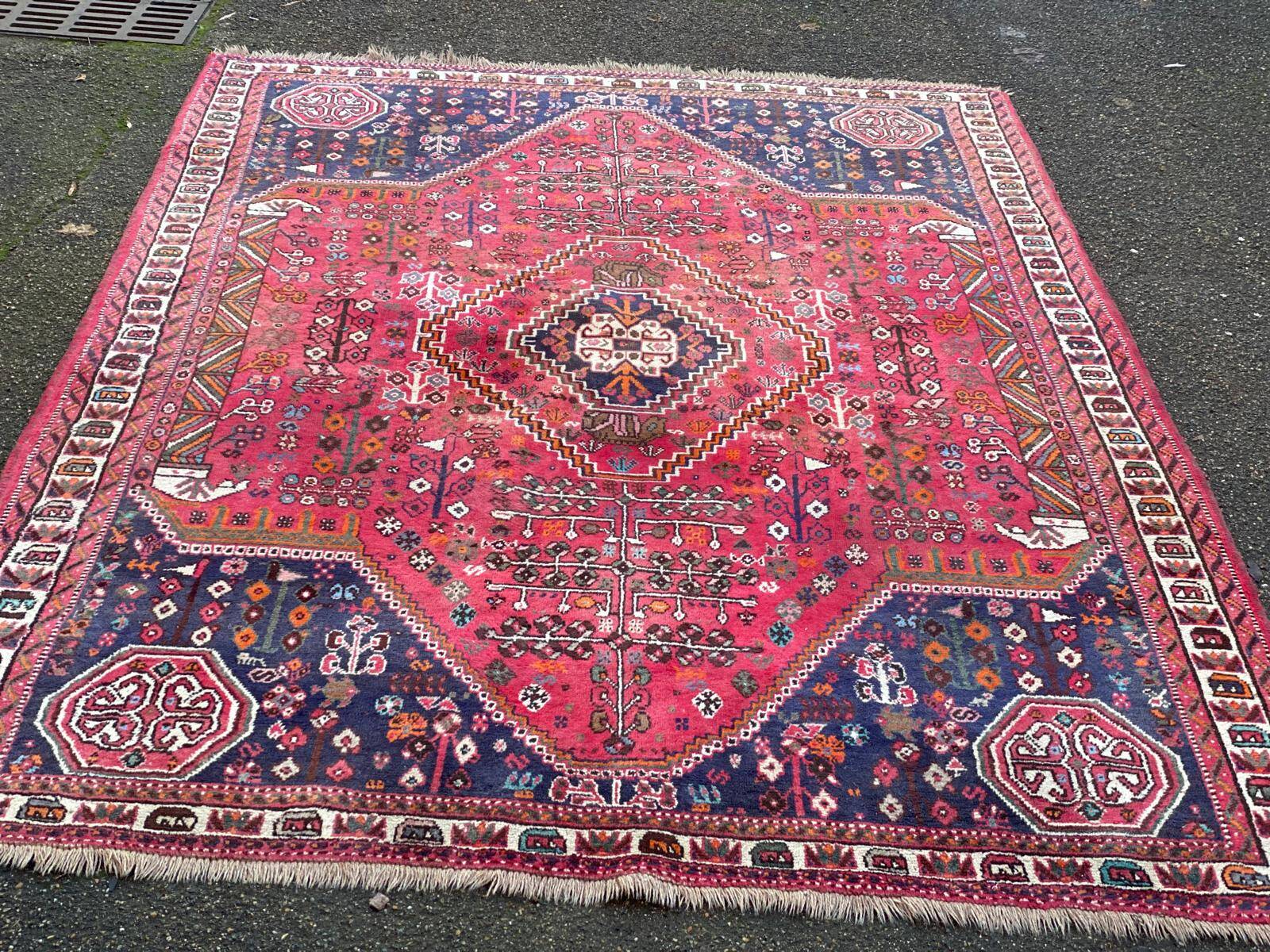 Handmade Persian rug, grey wool, knotted burgundy, 200x300cm