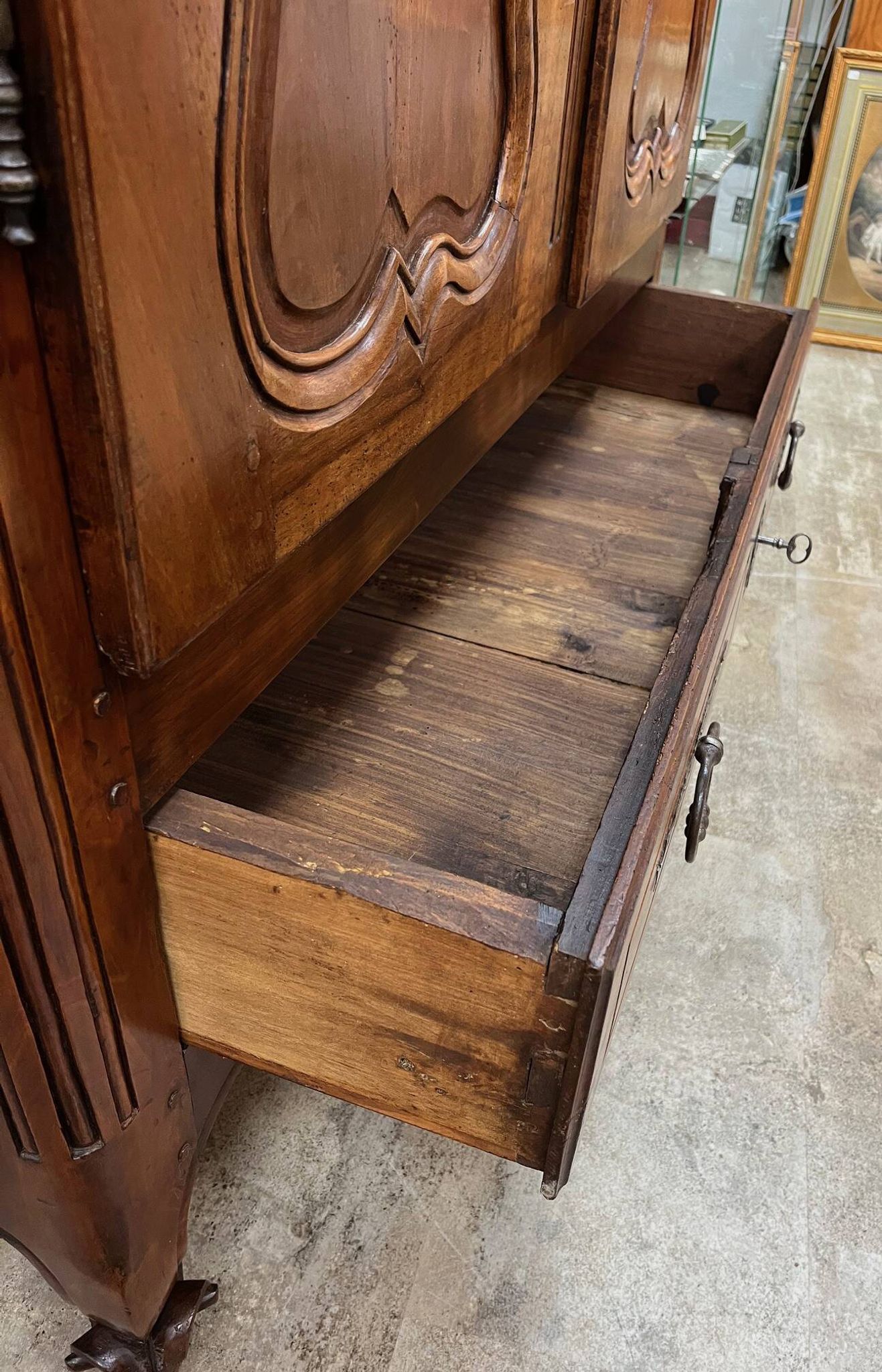 Large Louis XV walnut wardrobe, 19th century