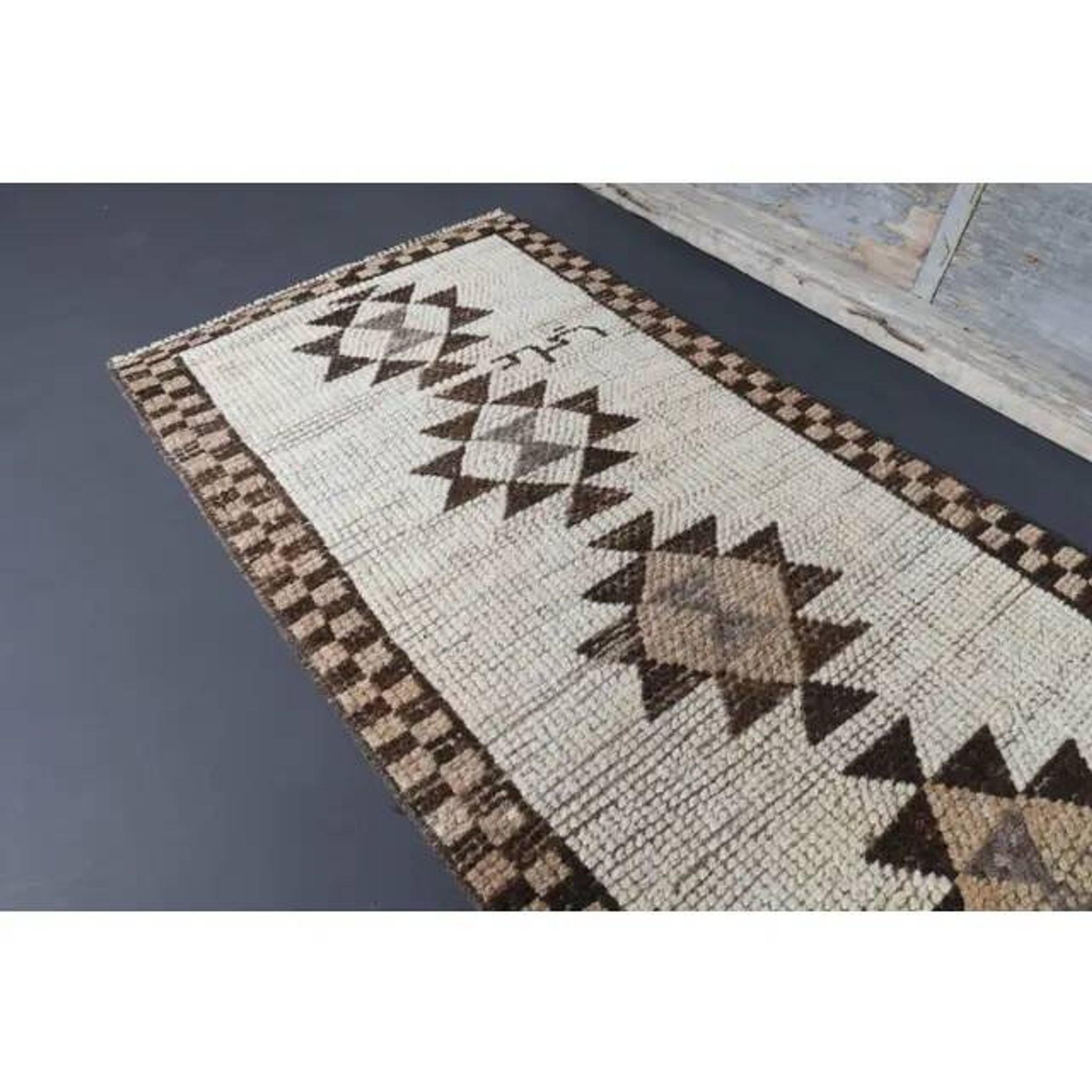 1970s Vintage Turkish Oushak Diamond Wool Runner 83x343