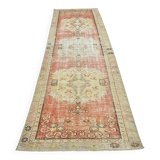 Tapis Couloir Vintage Patiné – Tons Corail, Crème & Vert Sauge, 85x352 Cm
