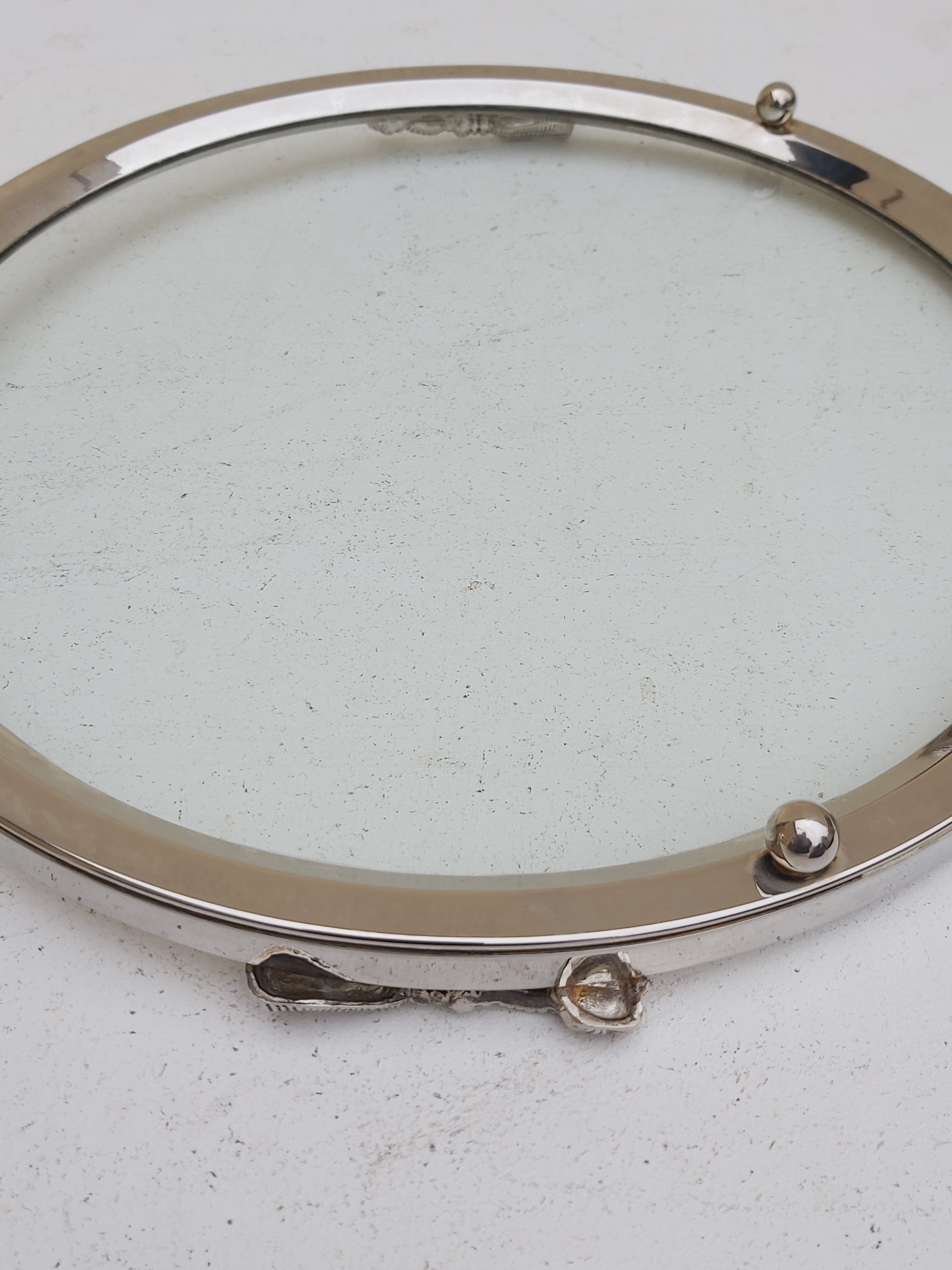 Round tray silver metal 70s