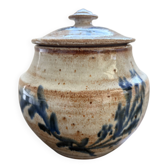 Workshop ceramic pot