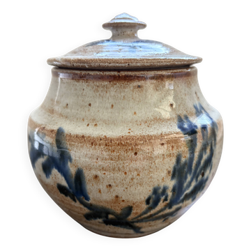 Workshop ceramic pot