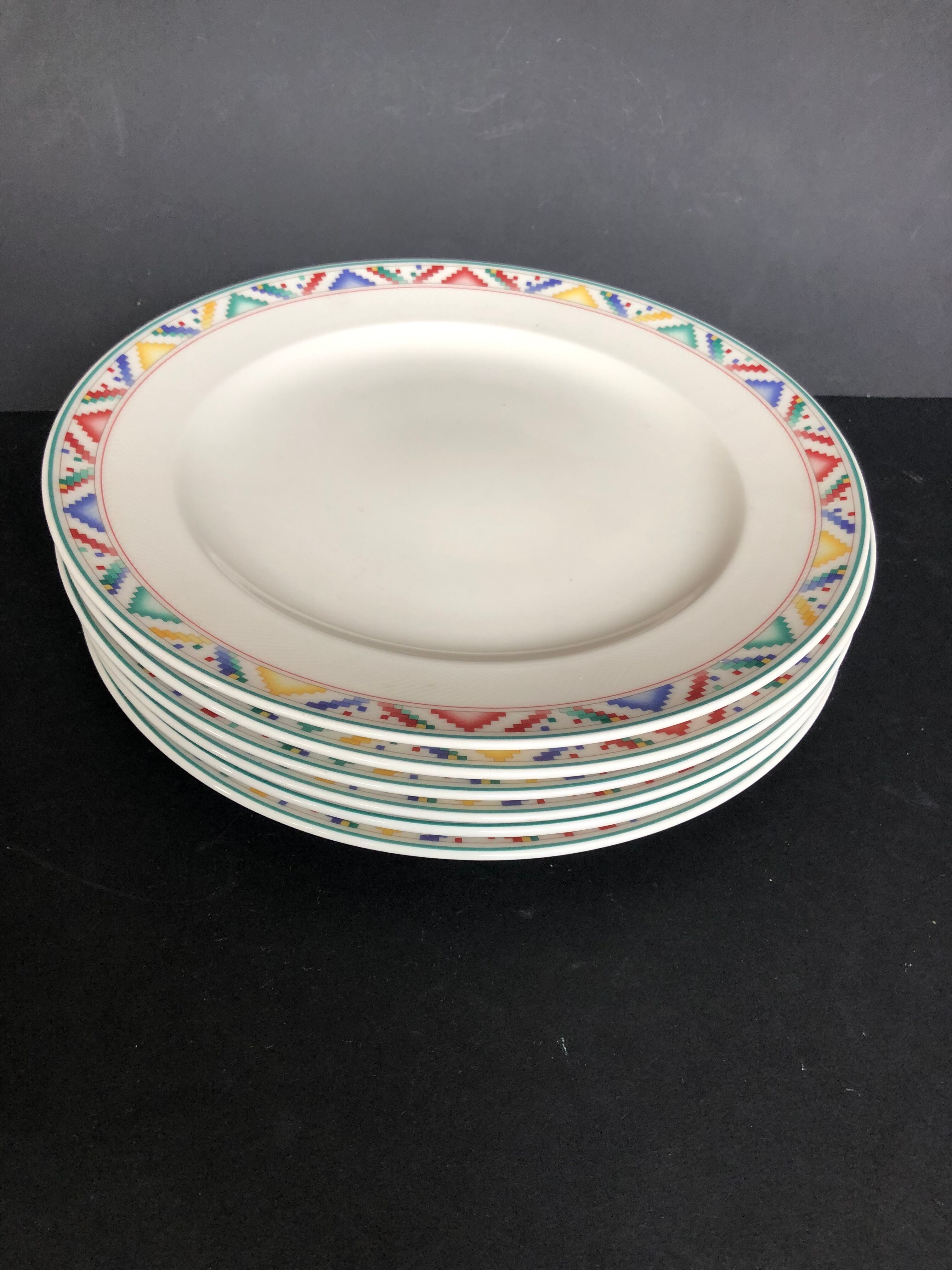 Six large porcelain plates Villeroy and Boch