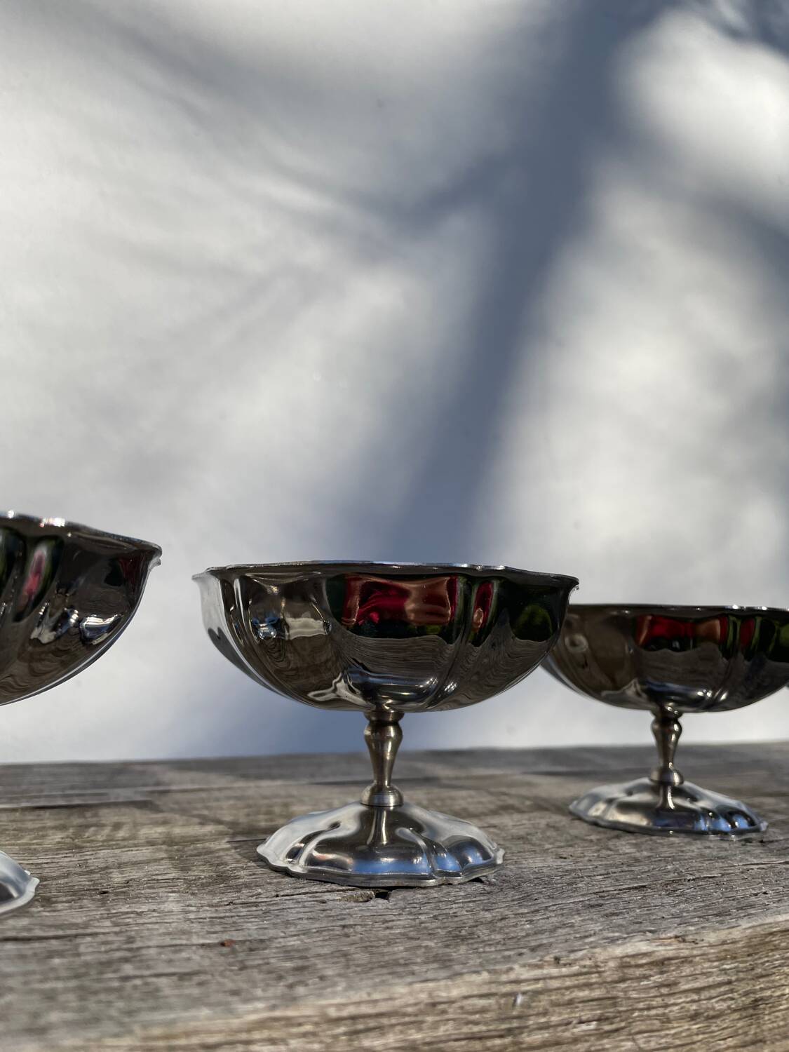 6 stainless steel cups on foot 1970