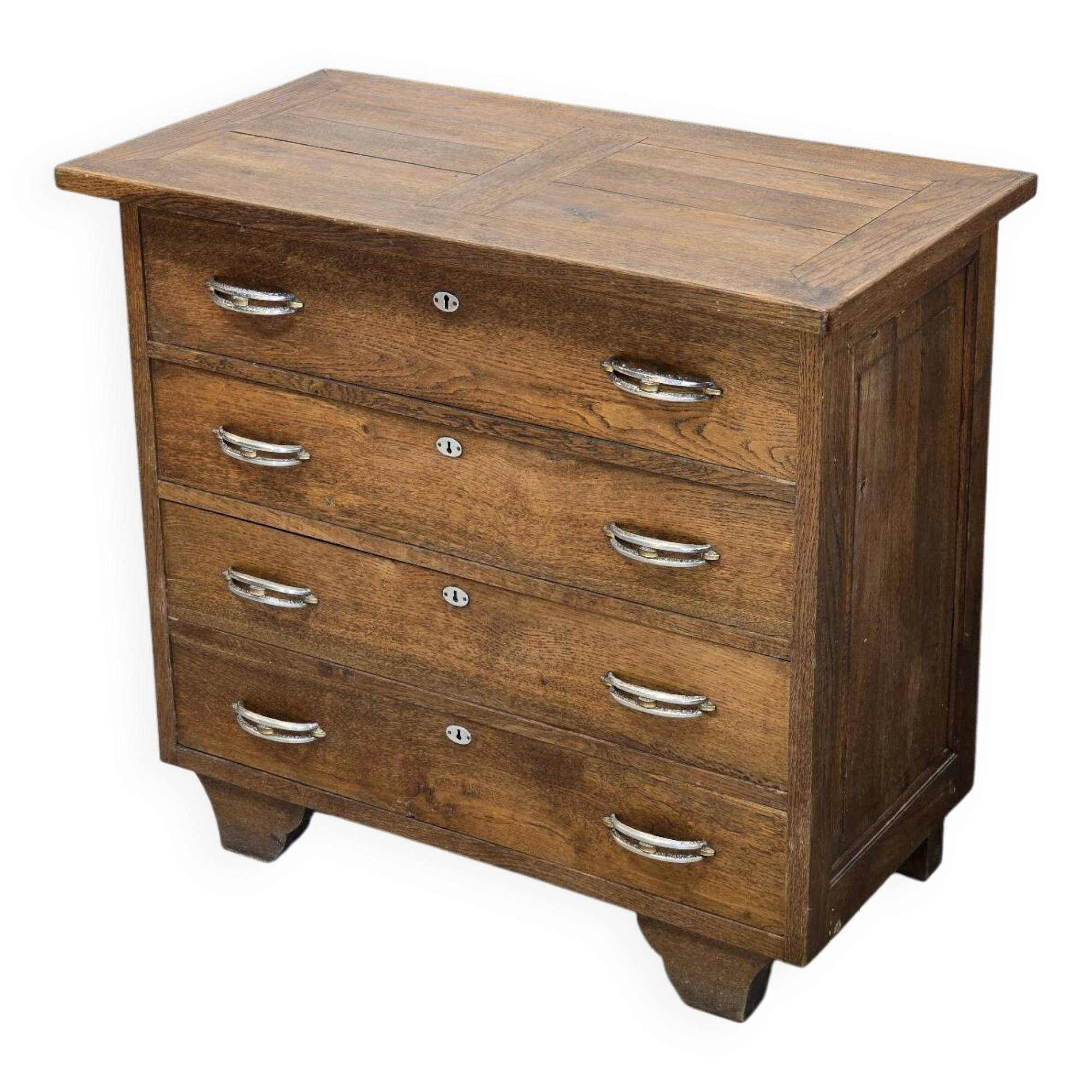 4-drawer oak chest of drawers