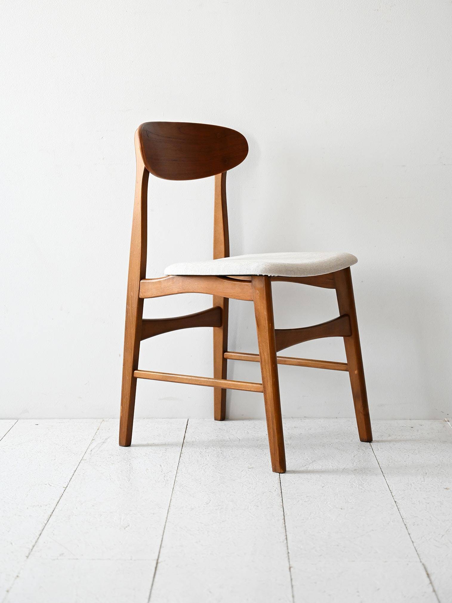 Lot de 4 chaises scandinaves vintage en teck des années 1950