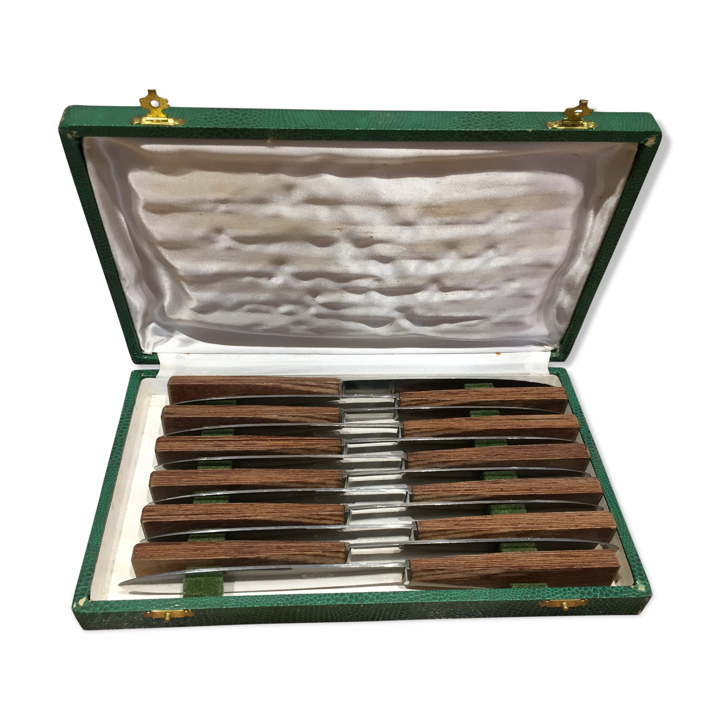 Box of 12 vintage table knives