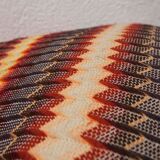Zigzag cushion 70