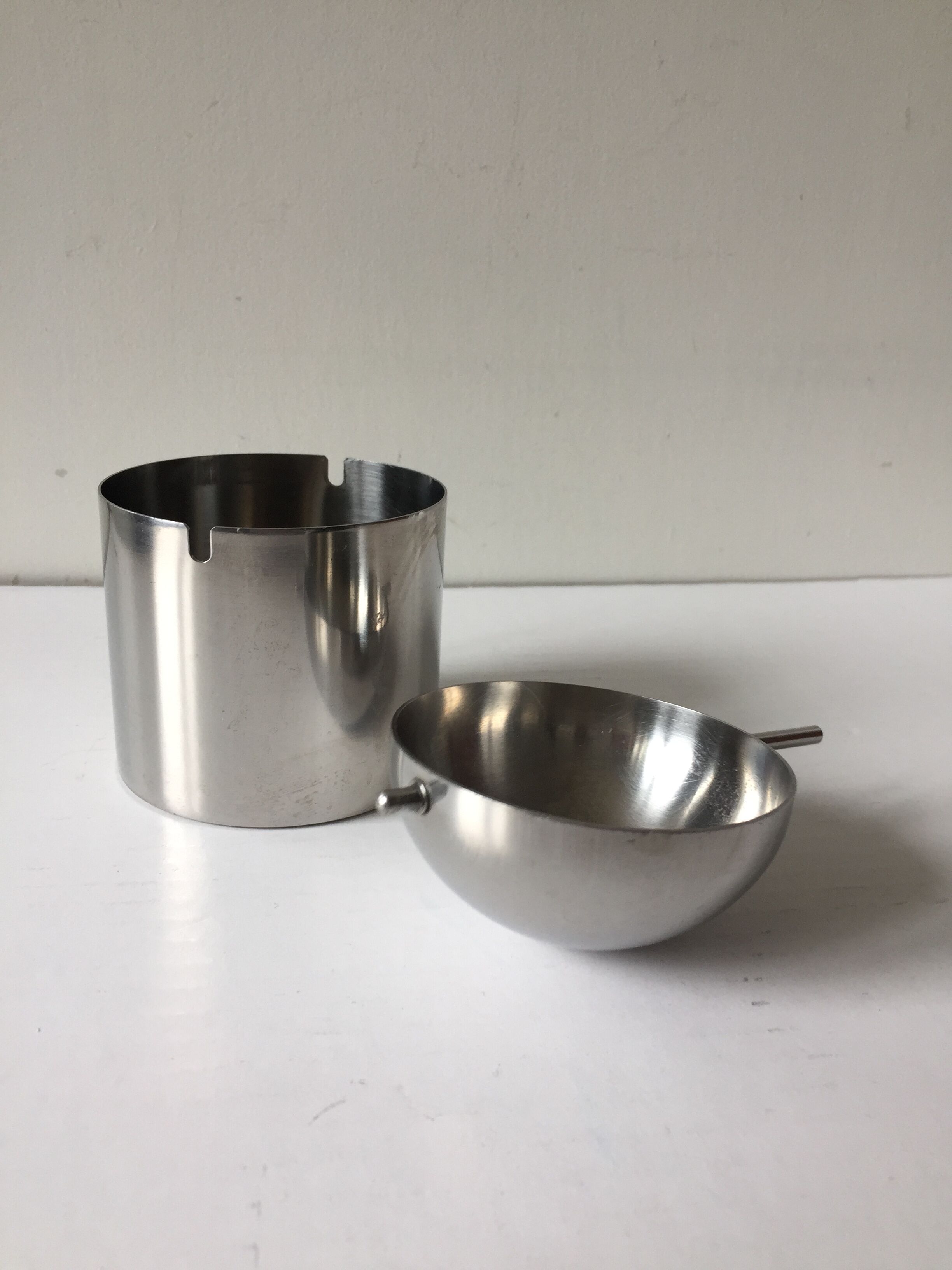 Cendrier Arne Jacobsen, design moderne du milieu du siècle