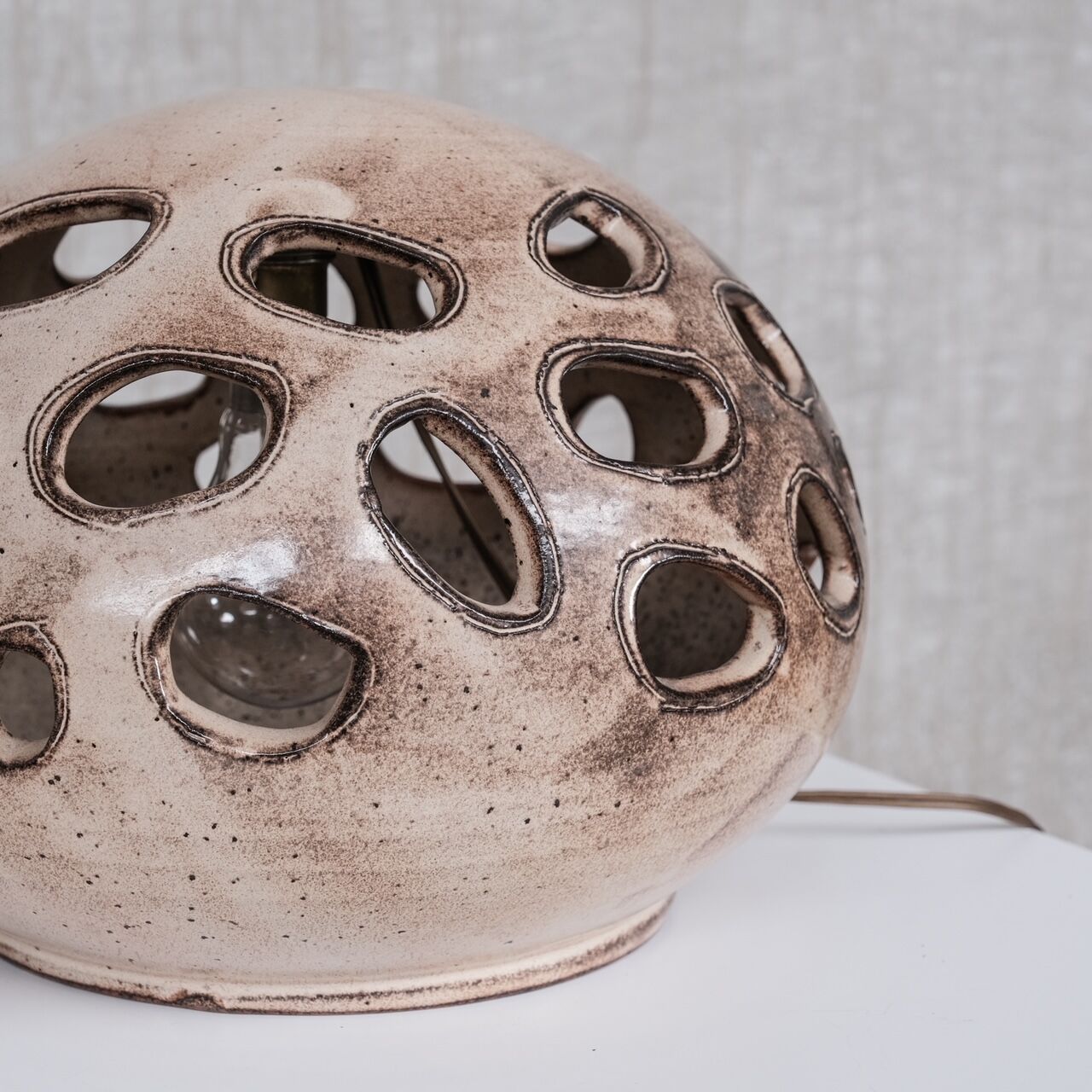 Ceramic mid-century french table lamp