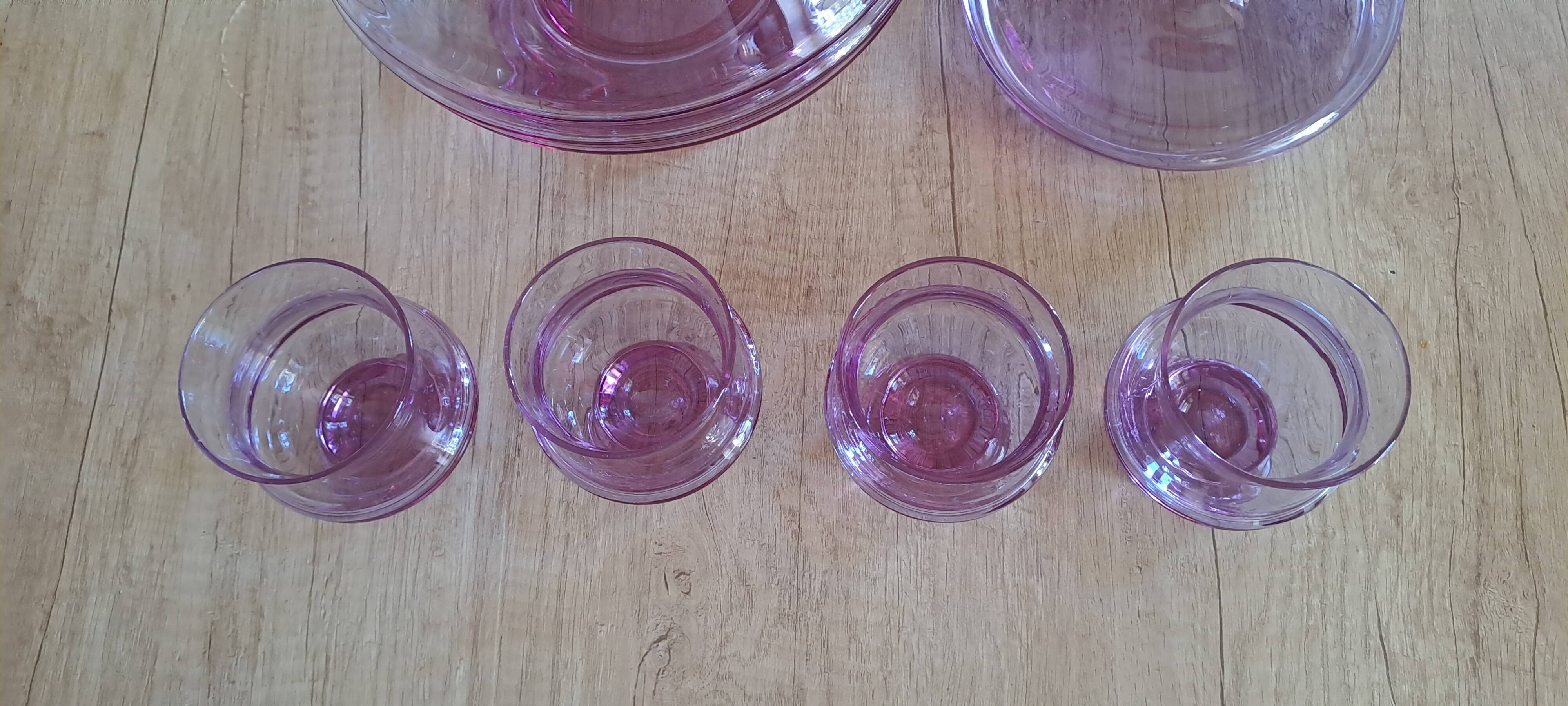 Punch, sangria or eggnog service