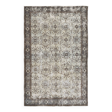 Tapis persan floral vert clair et marron