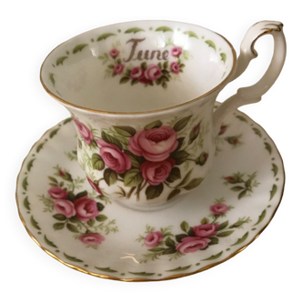 Tasse en porcelaine anglaise Royal Albert