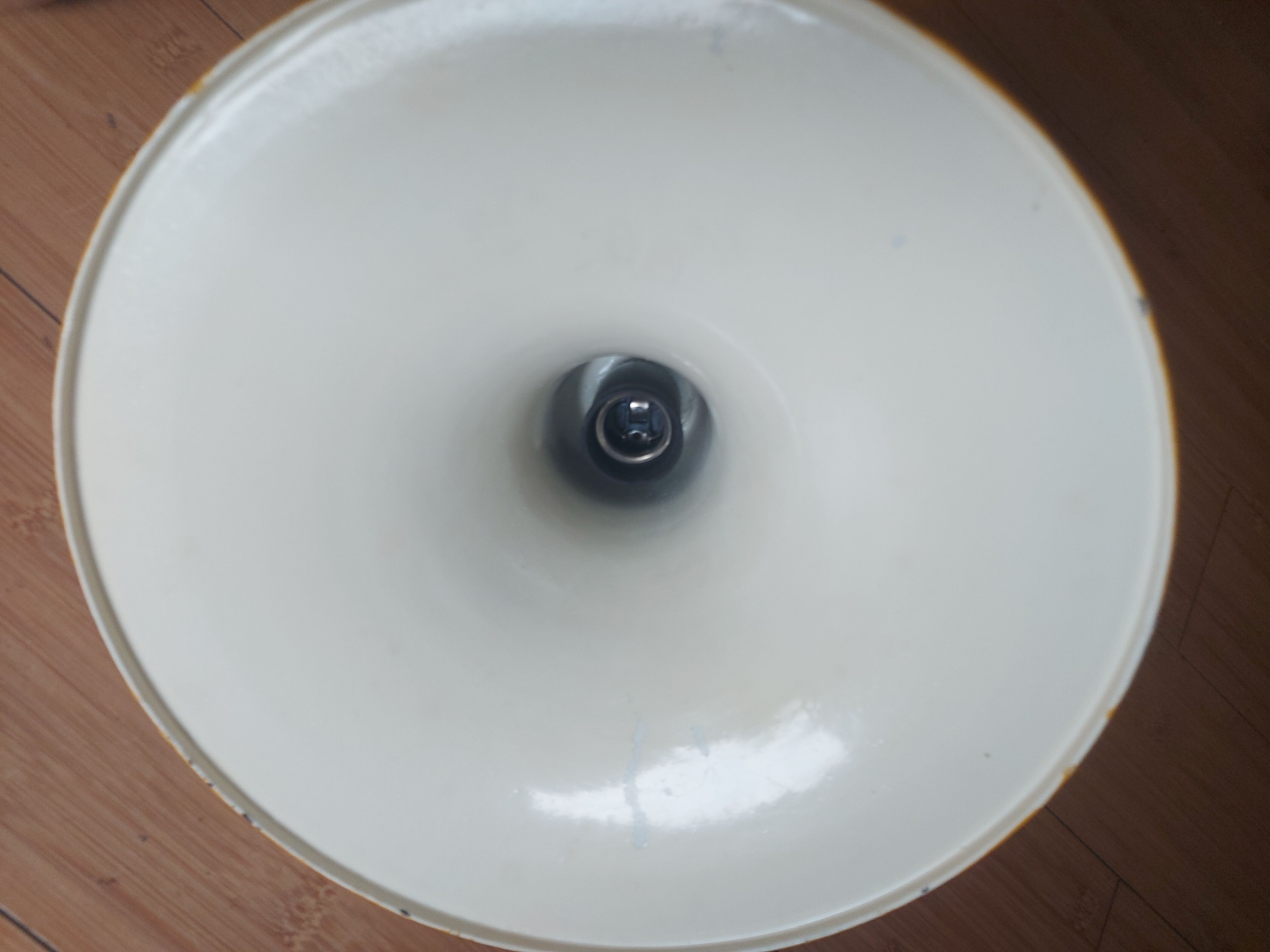 Suspension type indus in yellow metal