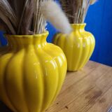 Paire de vase en émail jaune citron