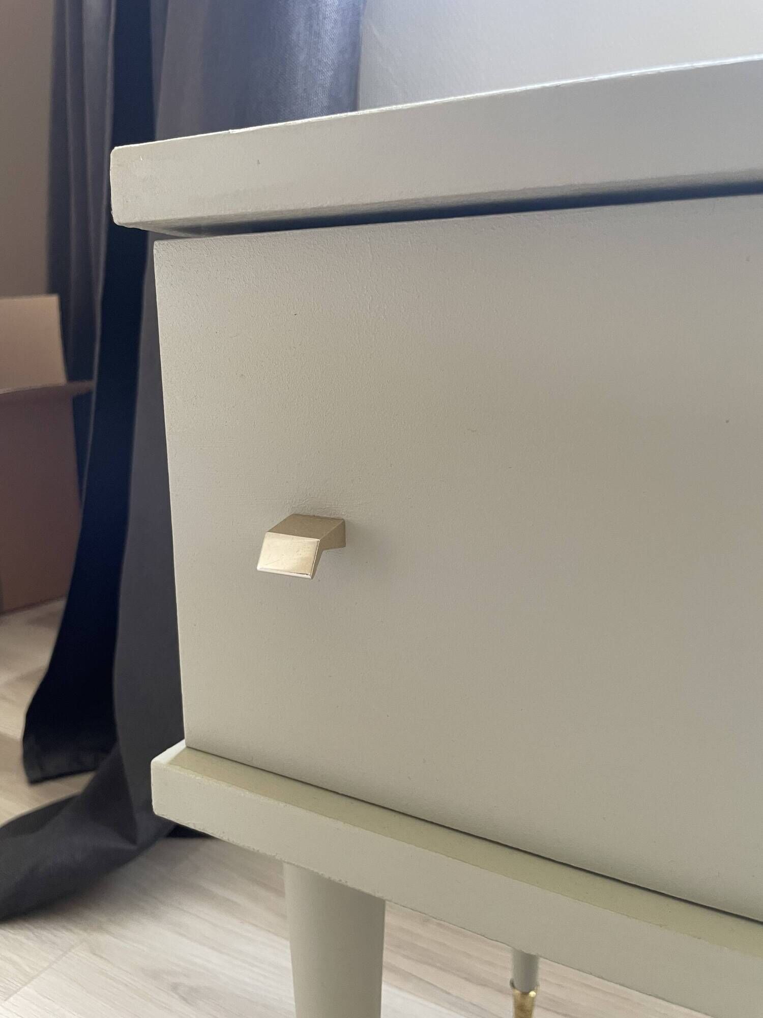 Table de chevet