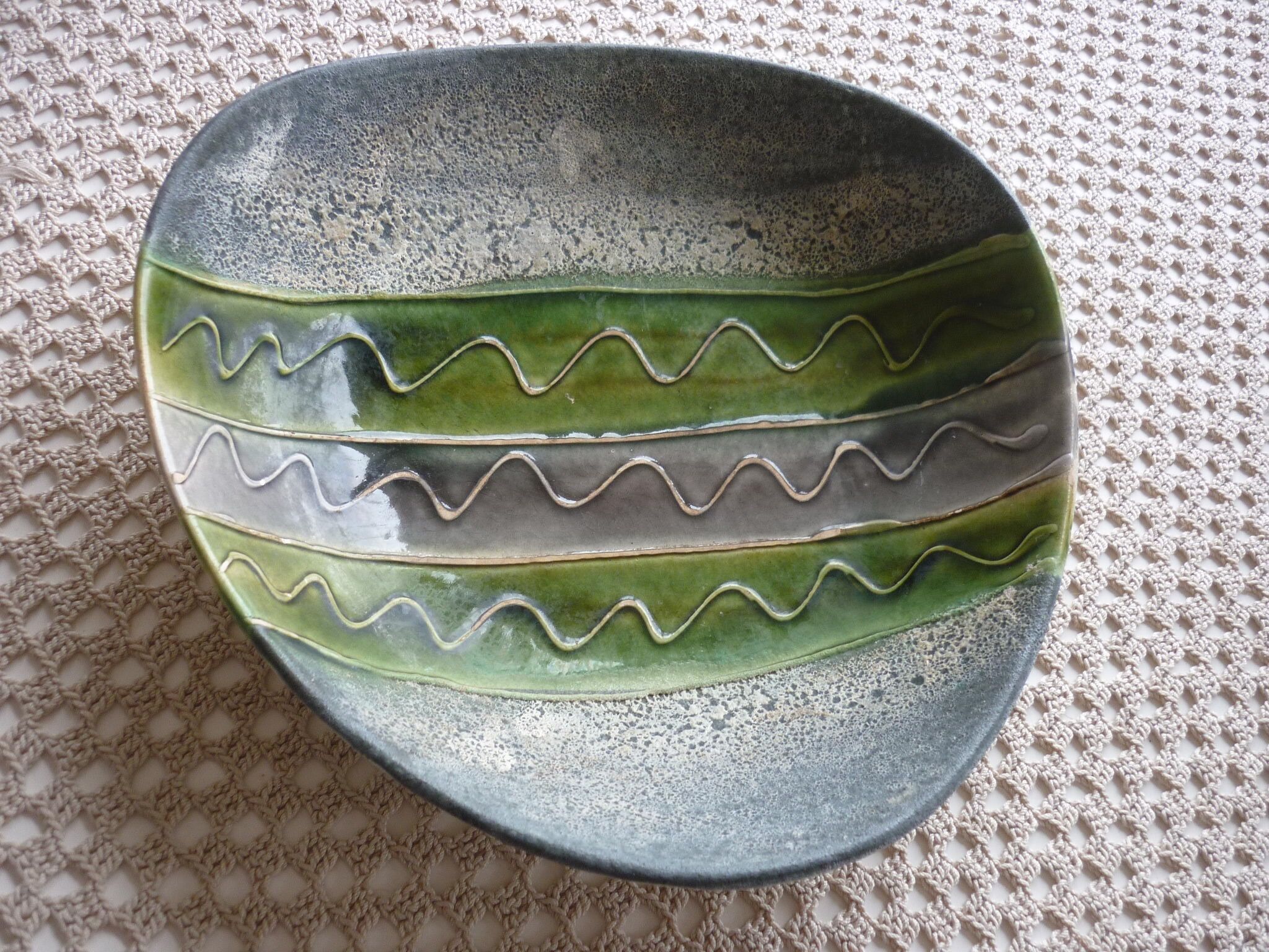 Triangular dish Fat Lava vintage WG