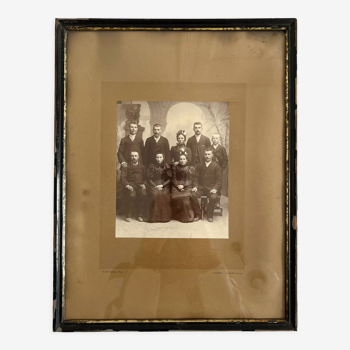 Photographie d'un portrait de groupe vers 1900