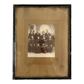 Photographie d'un portrait de groupe vers 1900
