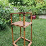 pedestal table 30