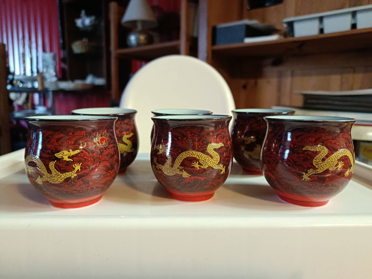 6 Chinese porcelain cups