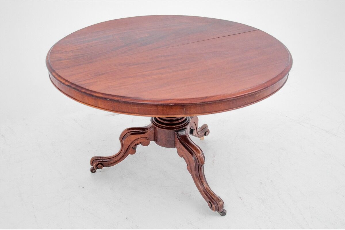 Mahogany table, Western Europe, circa 1930