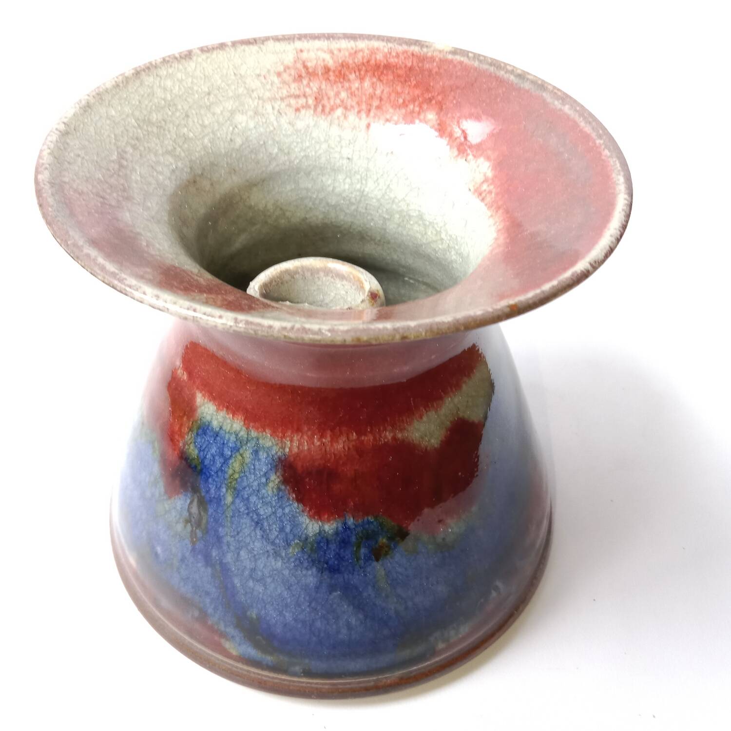 Red and blue glazed stoneware vase signed 12 cm