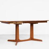 Table ovale danoise en teck avec 2 extensions