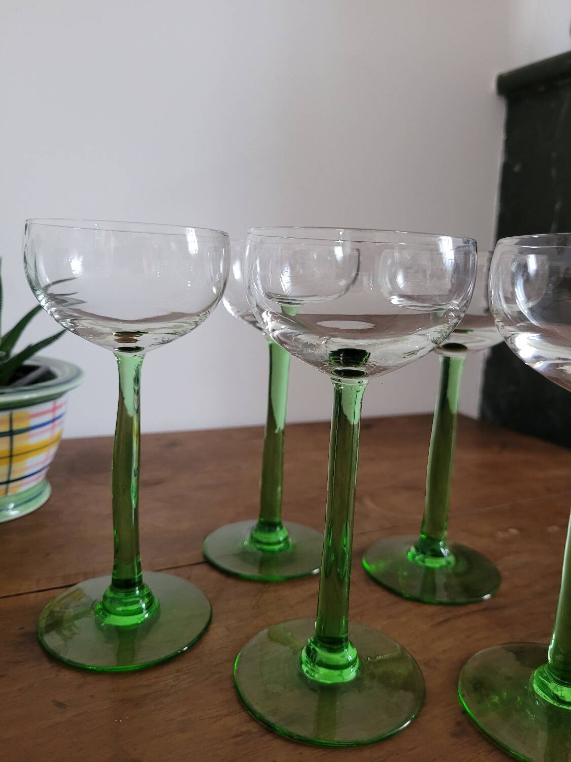 Set of 5 stemmed white wine glasses from Alsace