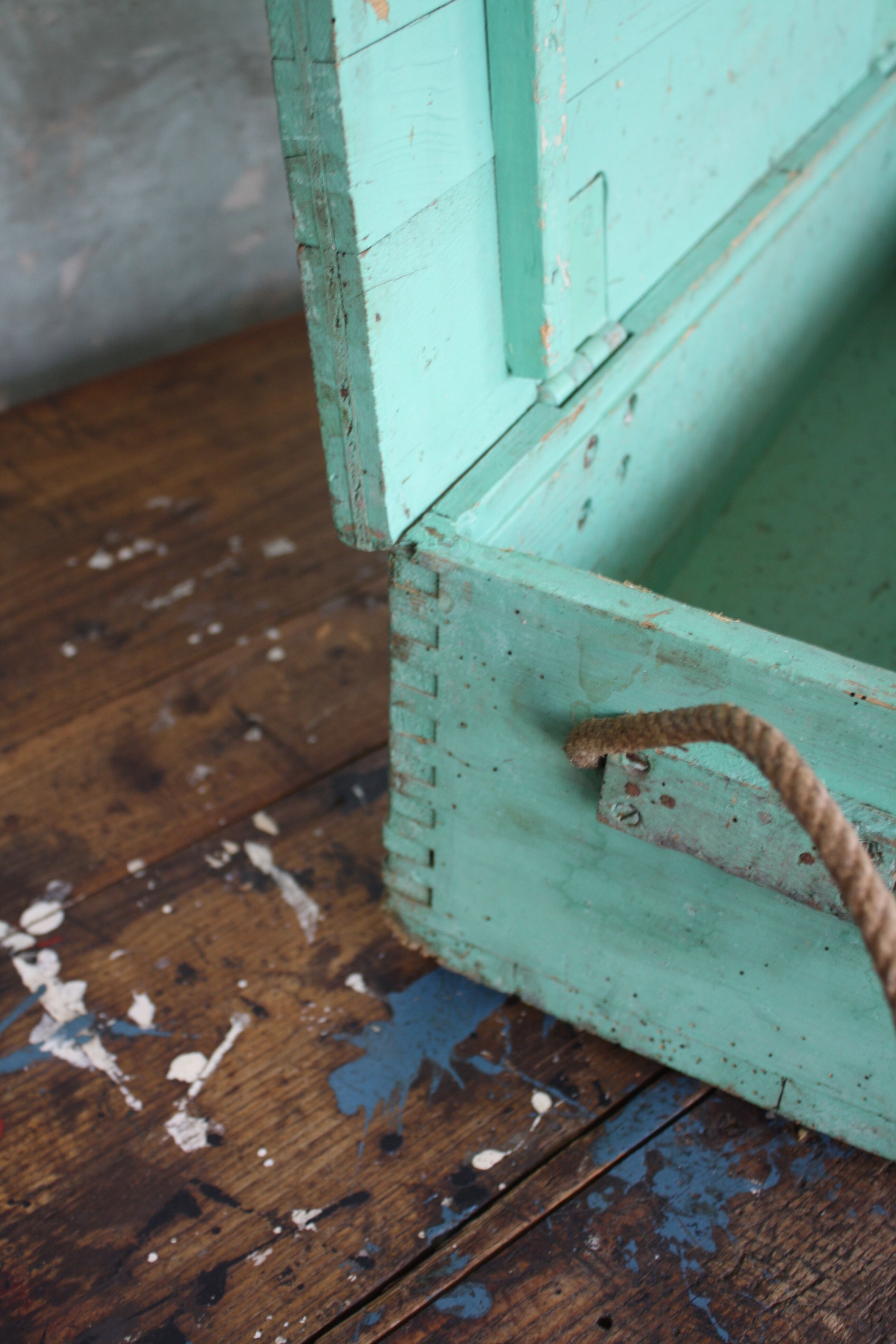 Green vintage wood tool case