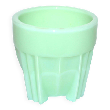 Coquetier à œuf – Gobelet art déco en opaline vert clair
