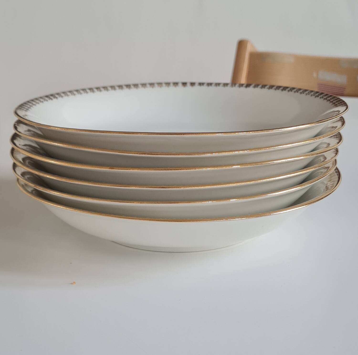 Set of 6 porcelain plates