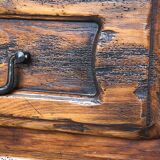 Solid chain chest of drawers