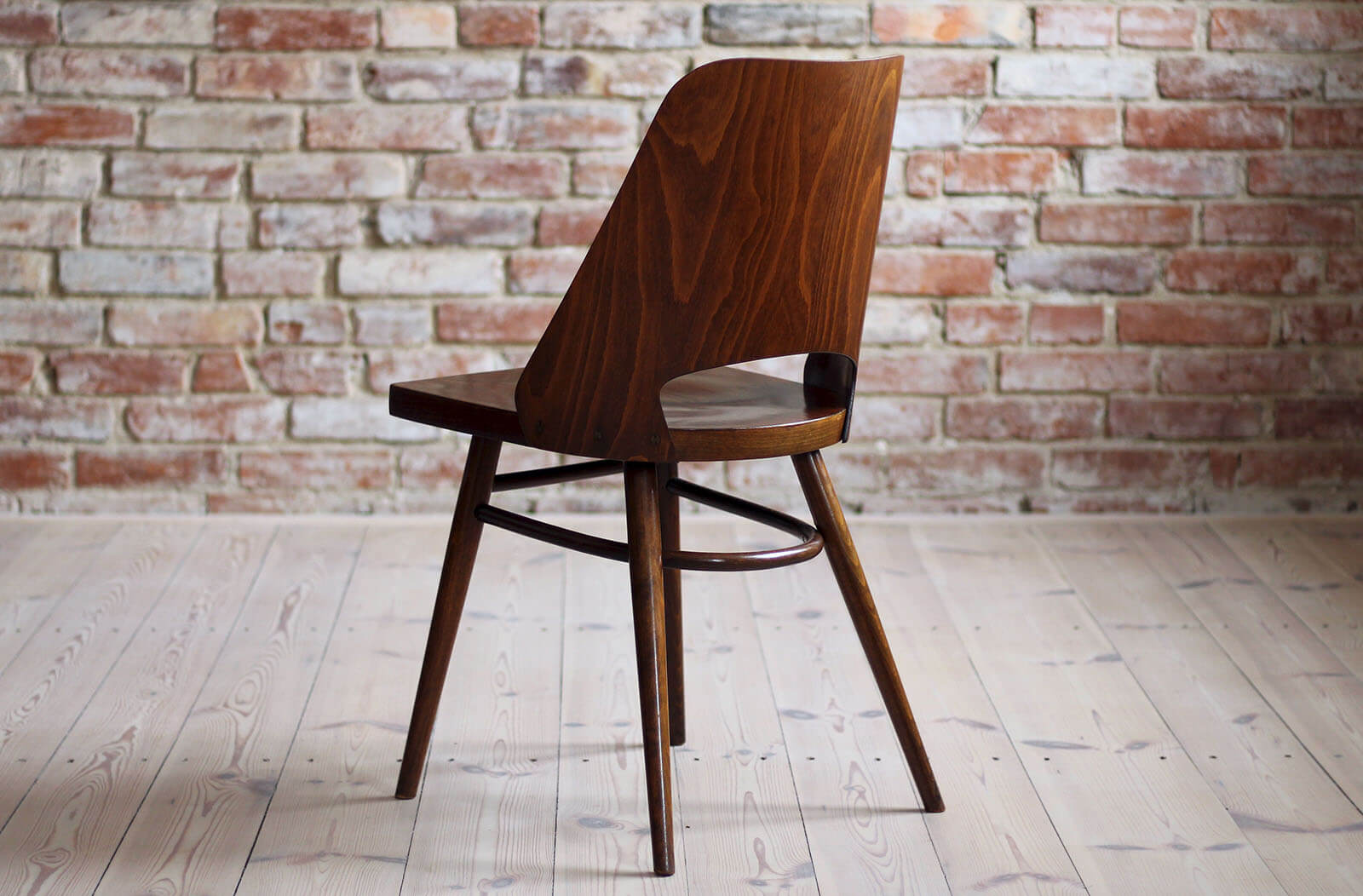 Set of 4 Dining Chairs by Radomir Hofman for TON, Model 514, Beech Veneer