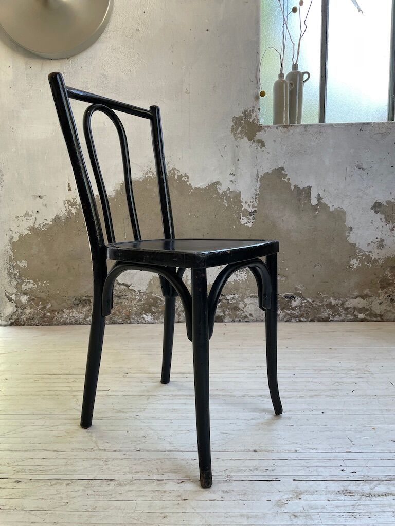 Lot 11 black Baumann bistro chairs