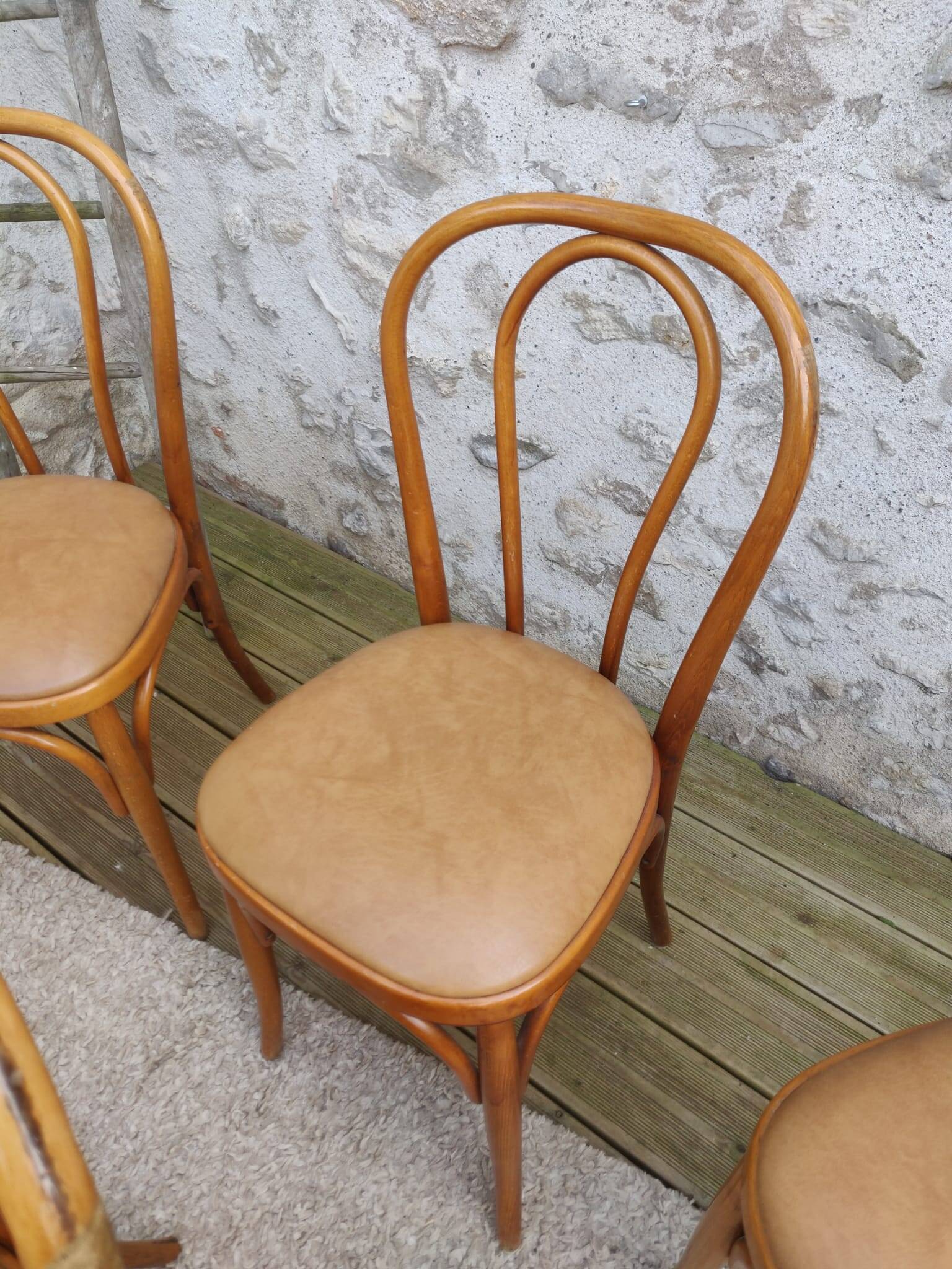 Suite of 6 bistro chairs