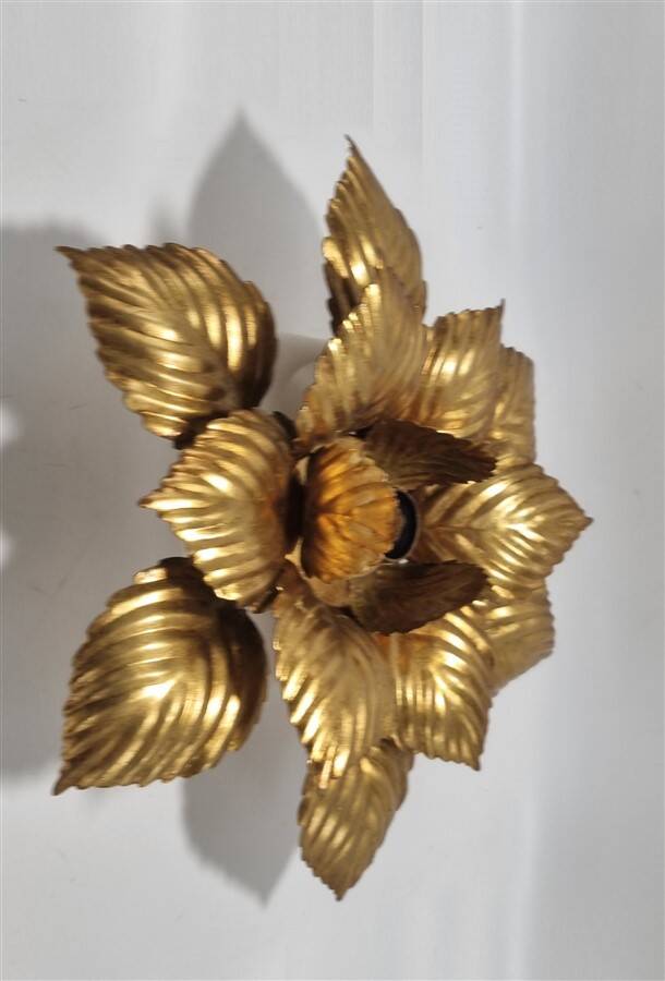 Masca flower wall light