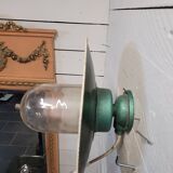 Workshop lamp