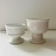 Paire de petits vases blancs 
