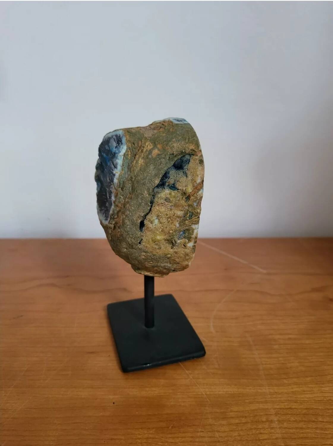 Blue Geode Agate on support