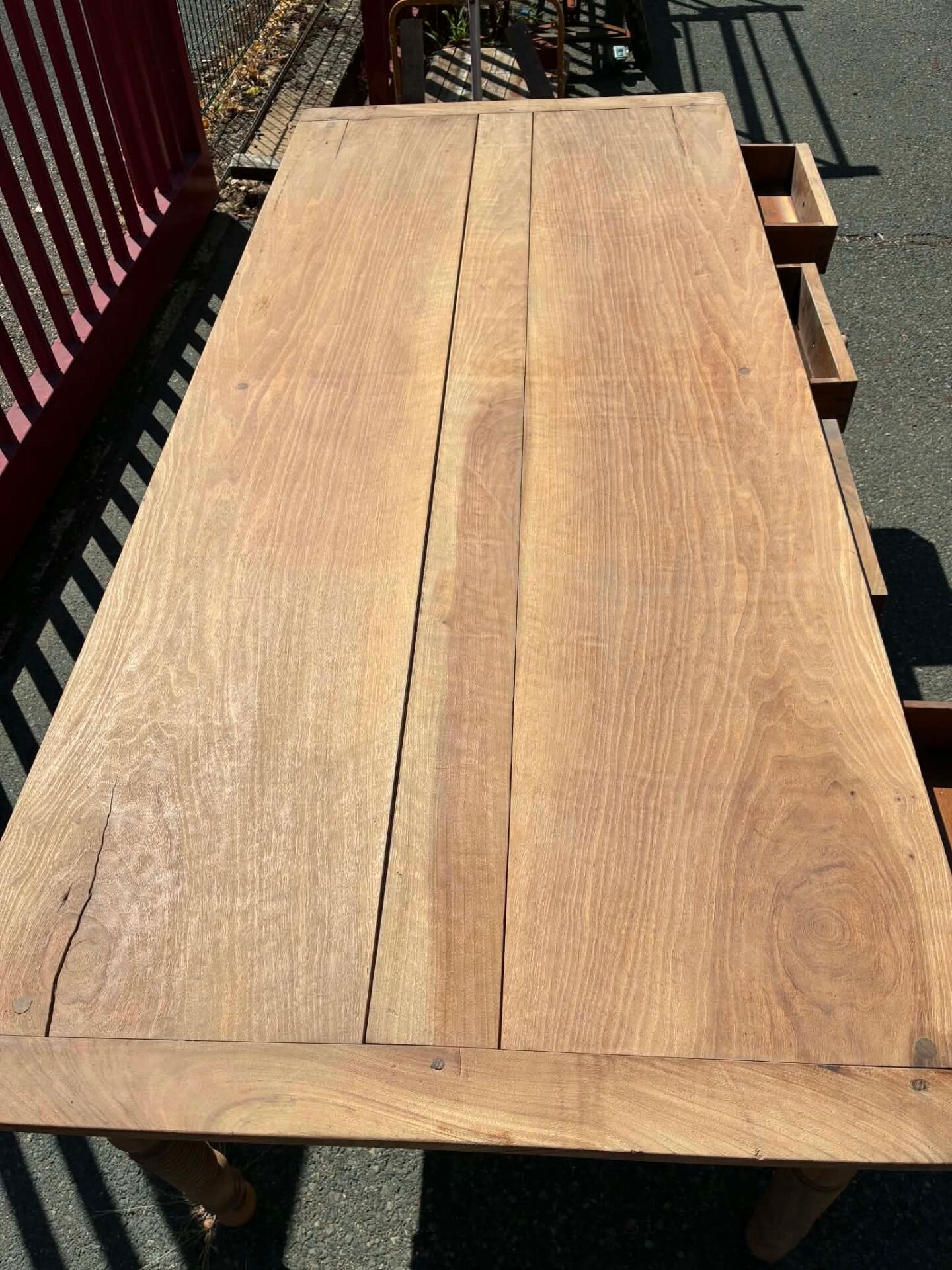 Table de salle à manger