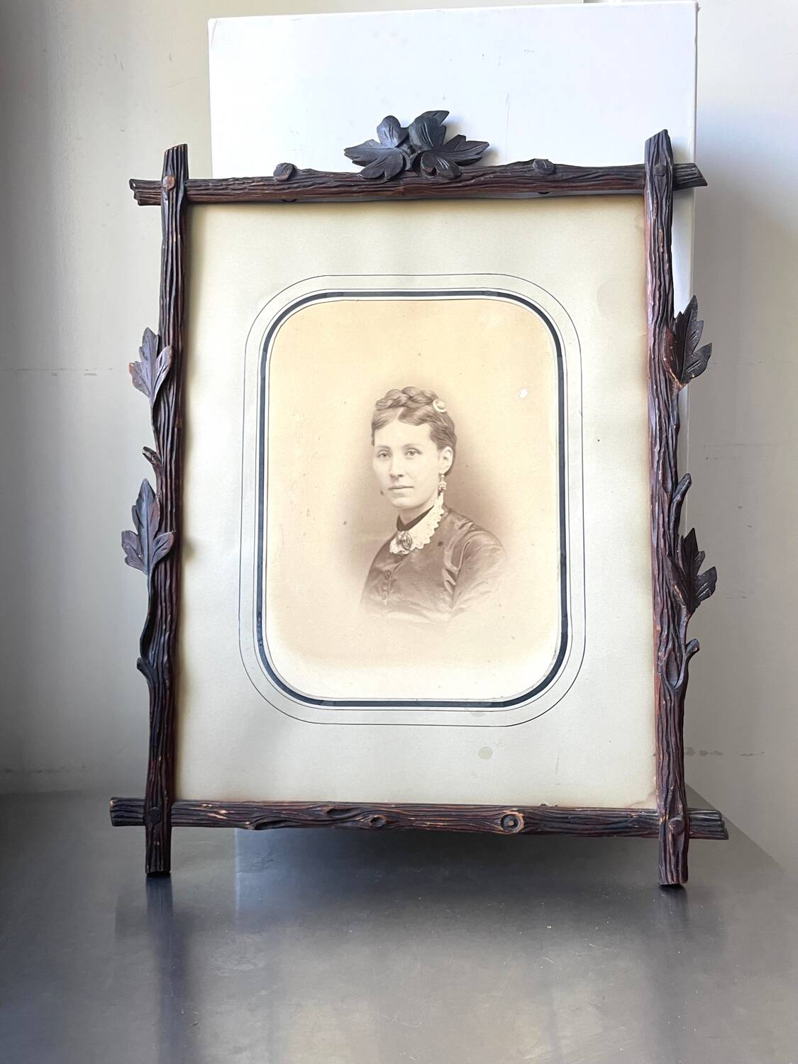 Antique Frame carved wood measurements 49 cm x 39 cm