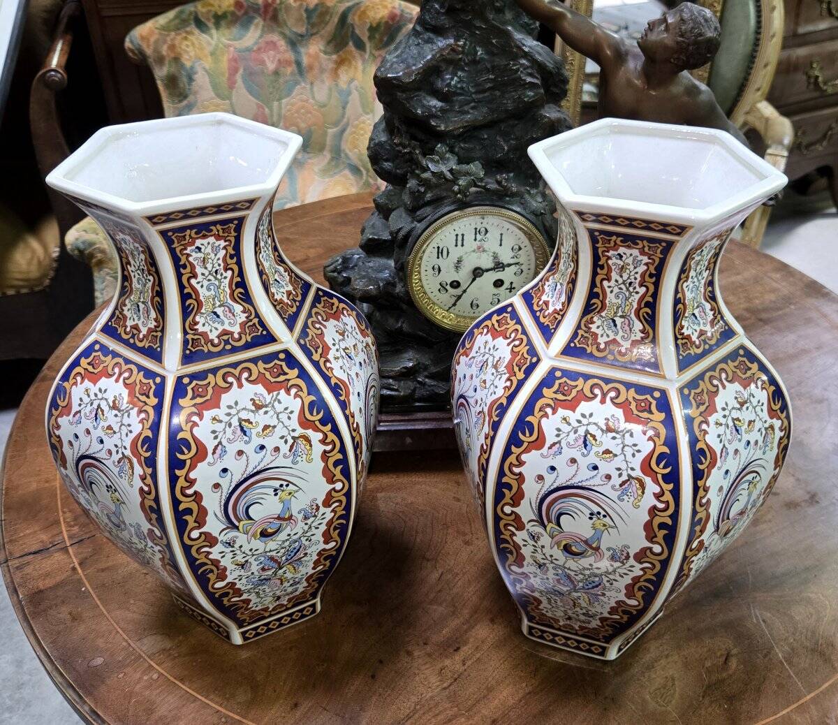 Pair of baluster vases in Imari porcelain