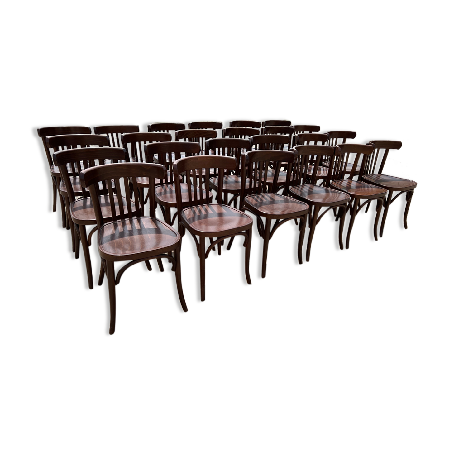 Set of 17 bistro chairs with bars