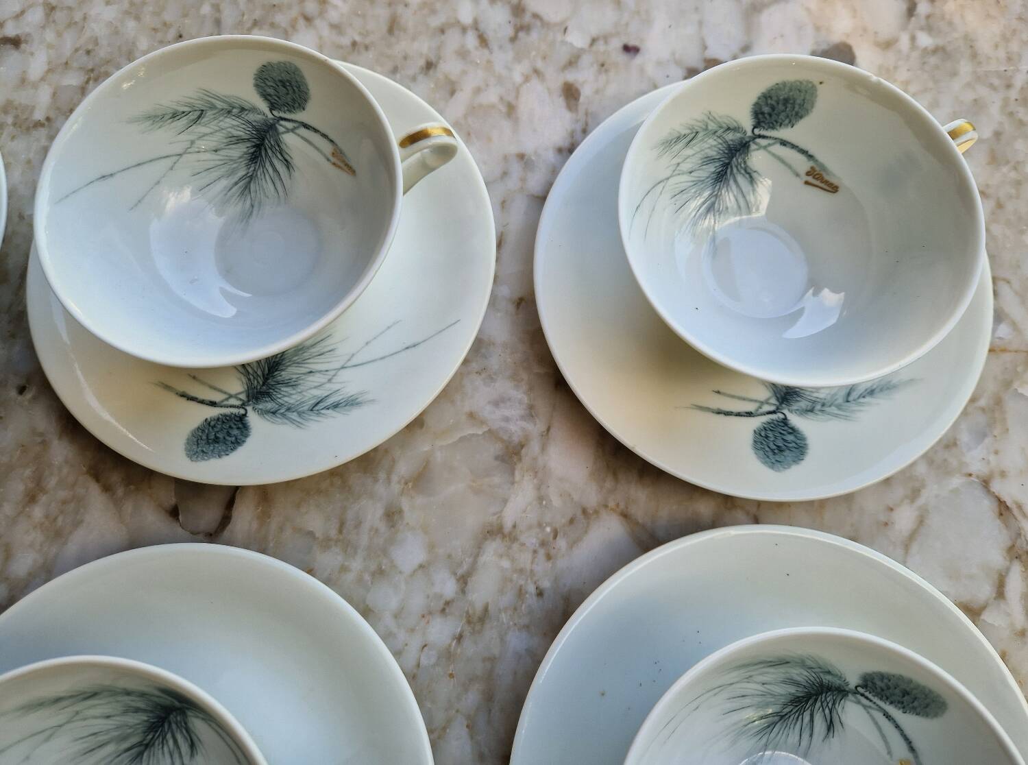 Coffee service for 9 people, Limoges porcelain, signed D'Arnac